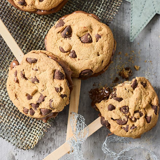 Chocolate-chip Cookie Pops