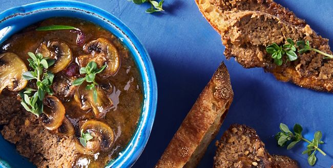 Creamy Walnut, Mushroom & Thyme Pot