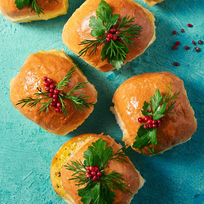 Festive Rosemary & Garlic Butter Bread Rolls