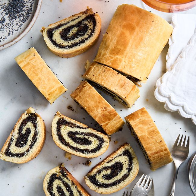 Hungarian Beigli (Poppy Seed Roll)