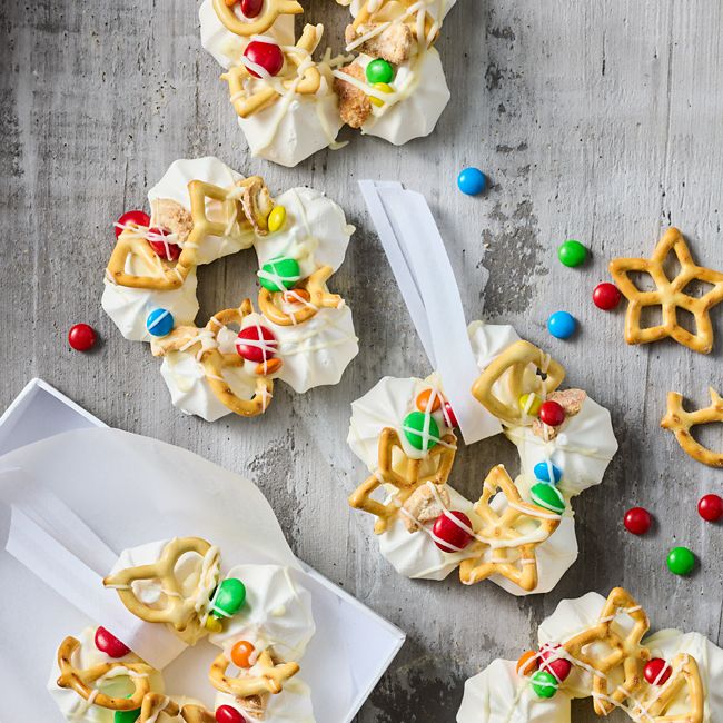 Reindeer Munch Wreaths