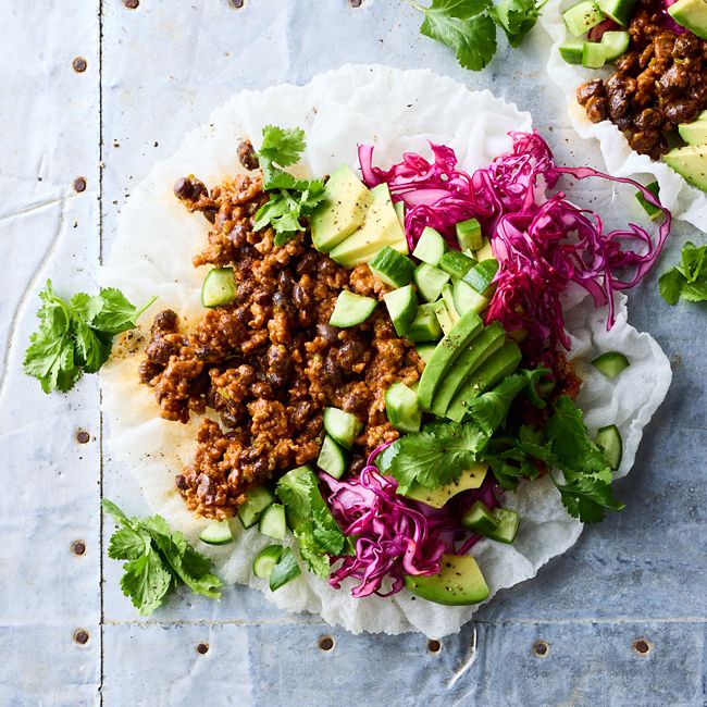 Mexican beef on crispy rice paper