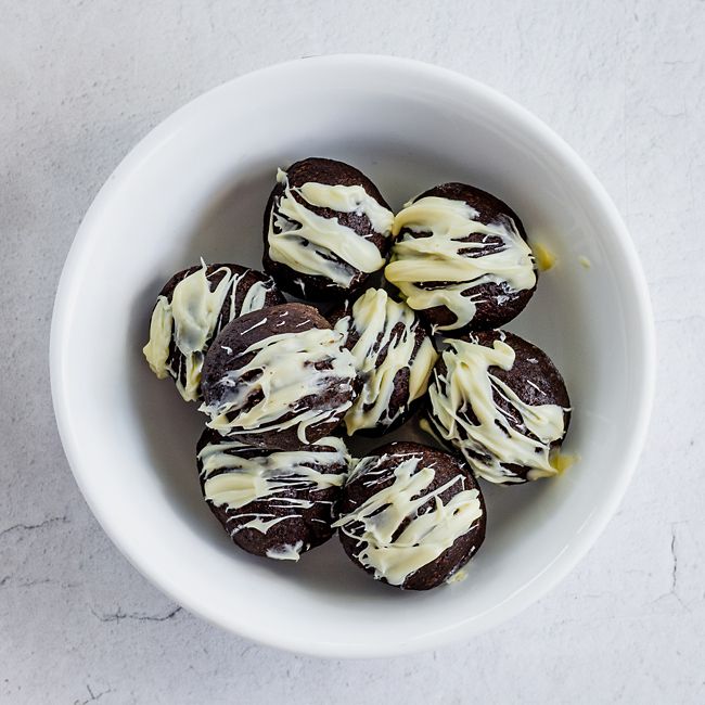 Dark chocolate Tim Tam balls