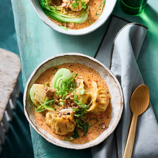 Coconut curry soup with dumplings
