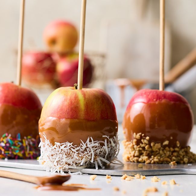 Chewy caramel toffee apples