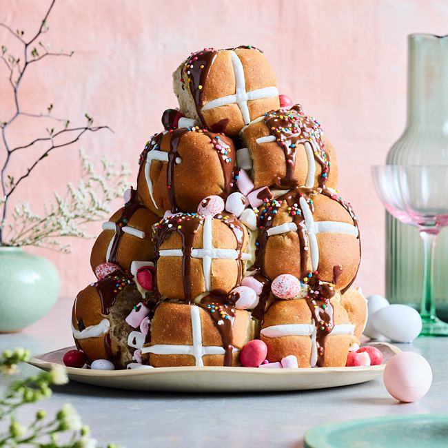 Easter croquembouche