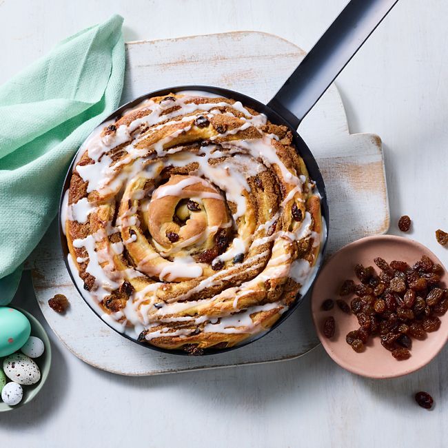 Frying-pan sultana scroll