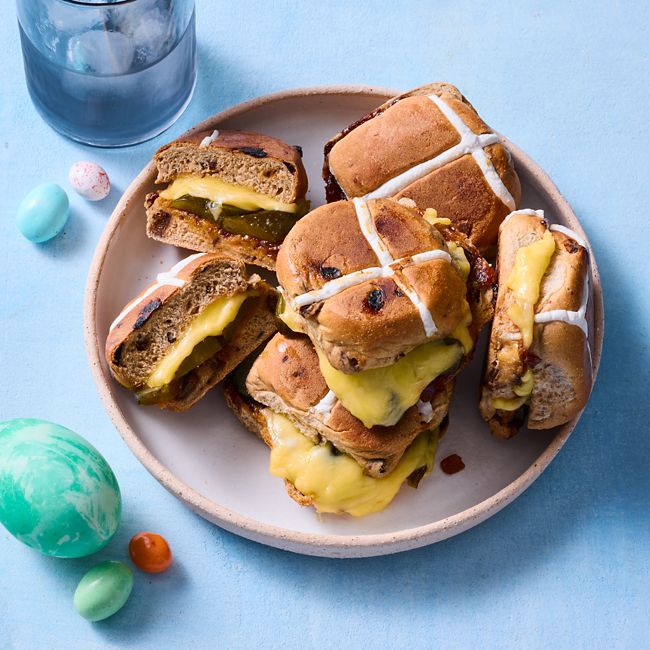 Hot-cross-bun cheese toasties