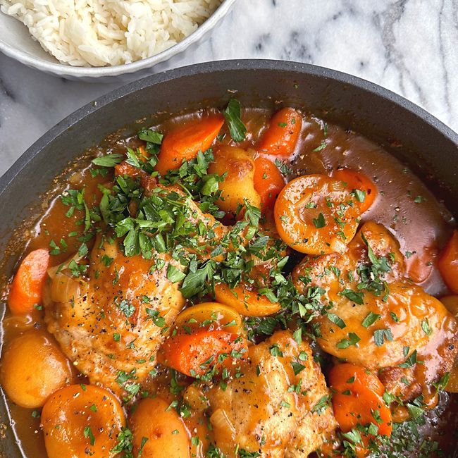 One-pan apricot chicken