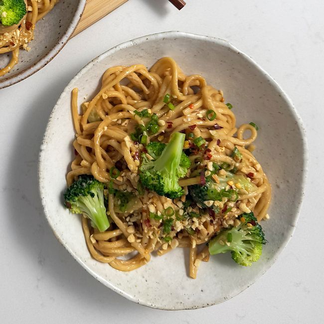 Peanut butter noodles with broccoli