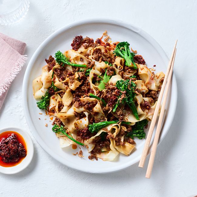 Chilli pork noodles