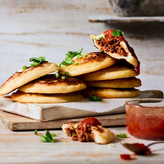 Chilli con carne-stuffed potato cakes