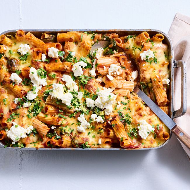 Ricotta & spinach rigatoni bake with gremolata