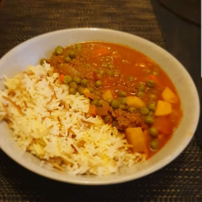 Bezela Wa Rizz Lebanese Meat & Pea Stew with Rice