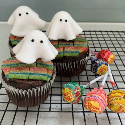 Chupa Chups Floating Ghost Cup Cakes
