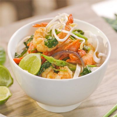 Red Curry Soup with Prawn, Spinach & Basil