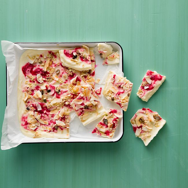 Healthier Frozen Fruity Yoghurt Bark With Muesli