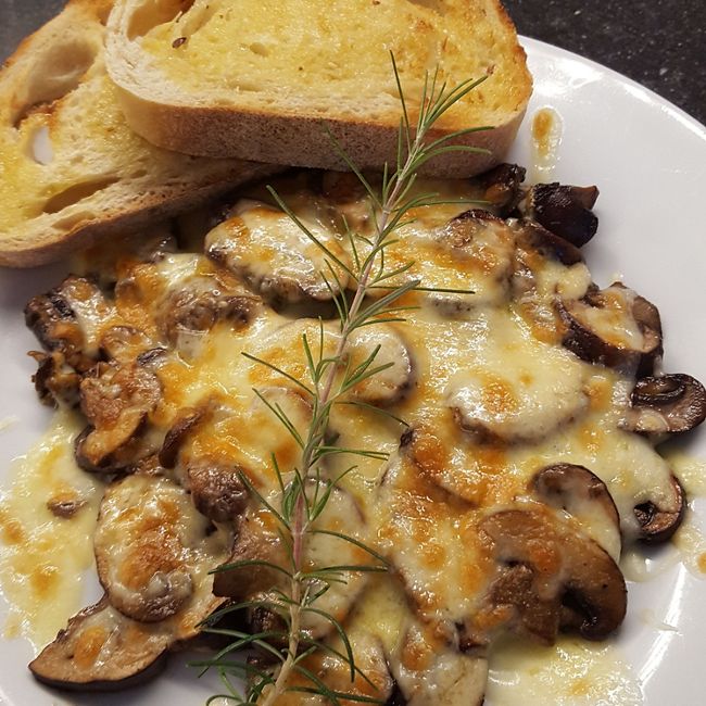Cheesy mushrooms