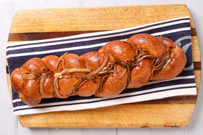 Garlic & Onion Kosher Challah Bread