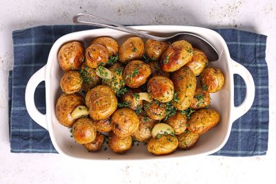 Garlic Roast Potatoes