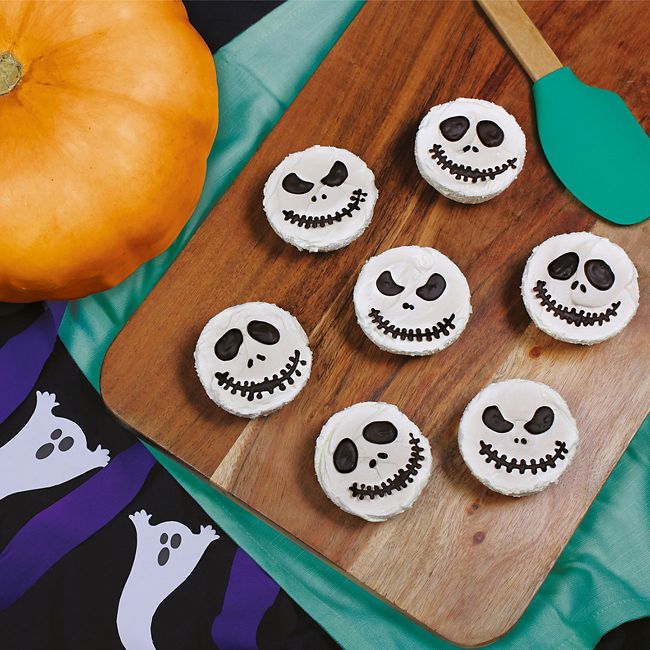 Green's Mini Halloween Lemon Cheesecakes