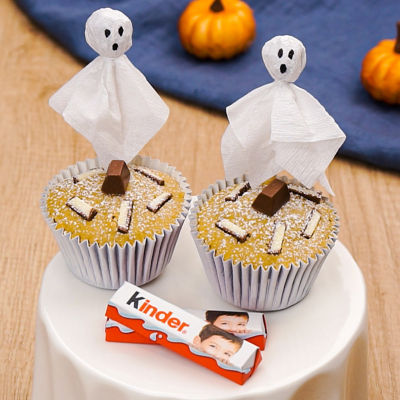 Halloween Pumpkin Muffins (with Kinder Chocolate)