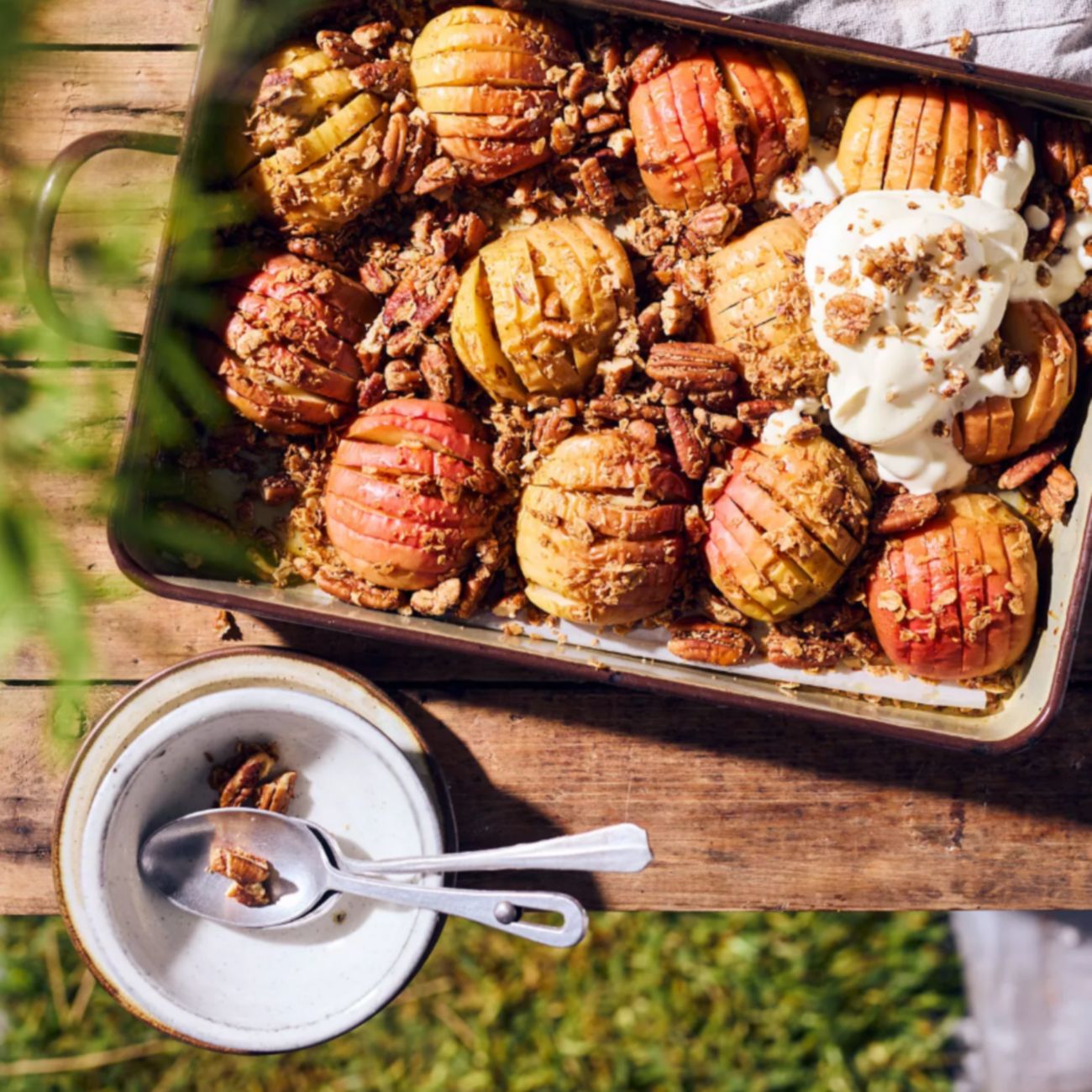 Hasselback apples