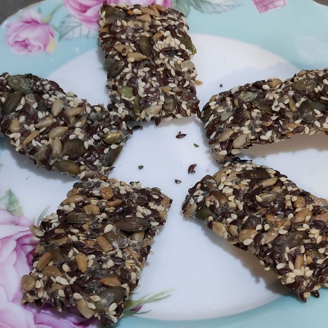 Five Seed Crackers