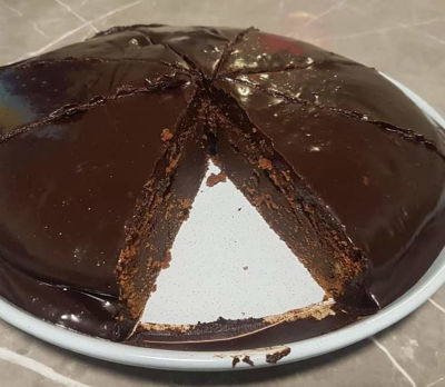 Dark chocolate icing for mud cake