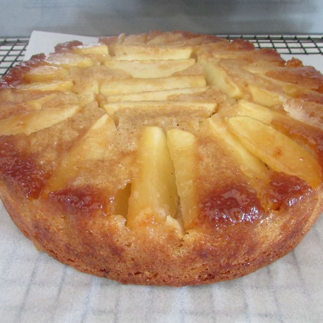 Caramel Apple Cake