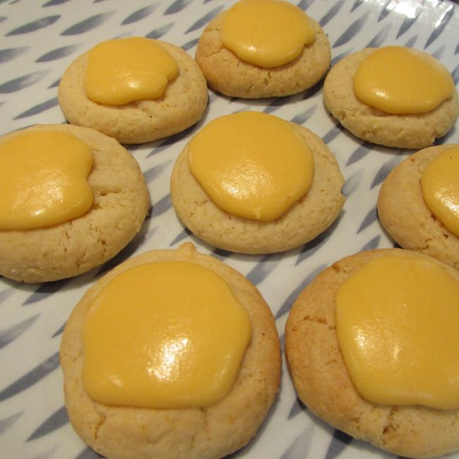 Iced Custard Bikkies