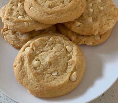 Chocolate Chip and Macadamia Nut Cookies