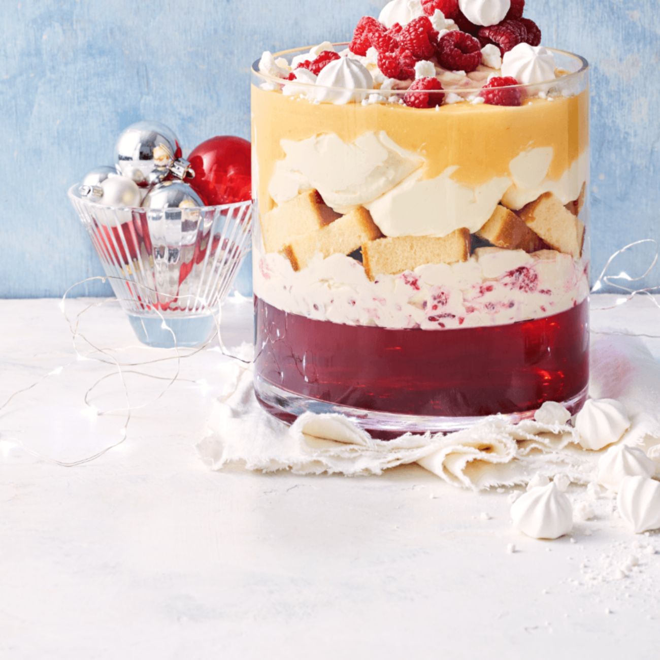Lemon trifle cake