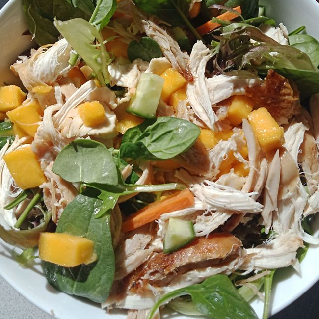 Mango chicken salad