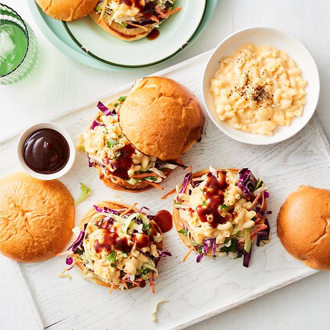 Speedy Macaroni And Cheese Sliders