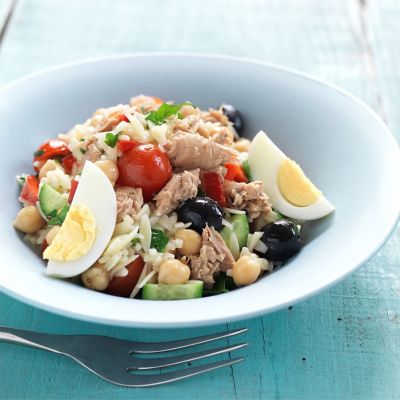 Mediterranean Tuna And Chickpea Salad