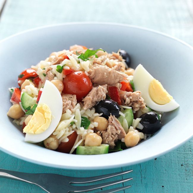 Mediterranean Tuna And Chickpea Salad