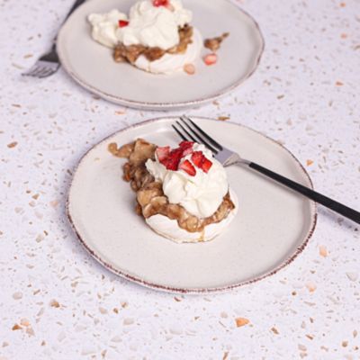 Meringue with Banana & Peanut Butter