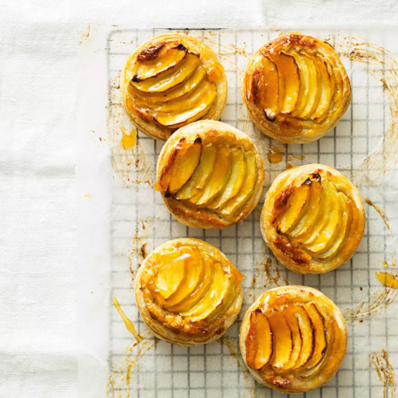 Mini apple pies
