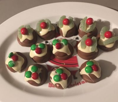 Mini Christmas pudding treat