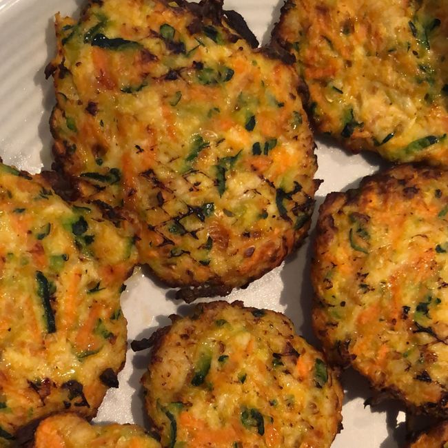 Zucchini chicken airfryer fritters