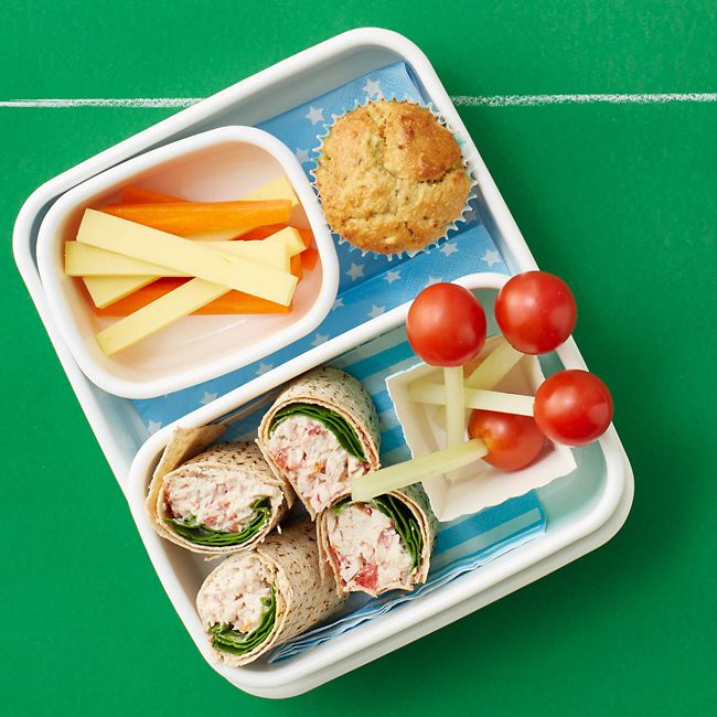 Chicken, Spinach & Tomato Wrap + Snacks