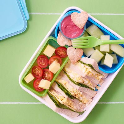 Egg, Spinach & Hummus Sandwich