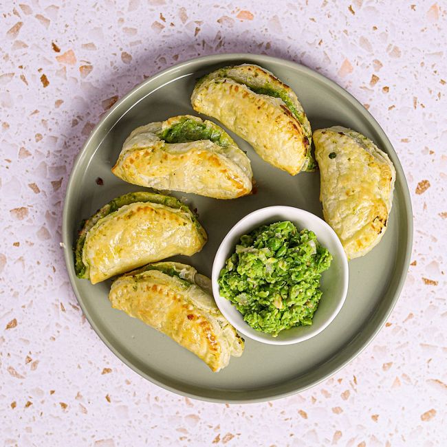 Pastizzi with Curried Peas