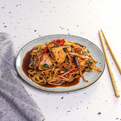 Peanut & Chicken Noodles