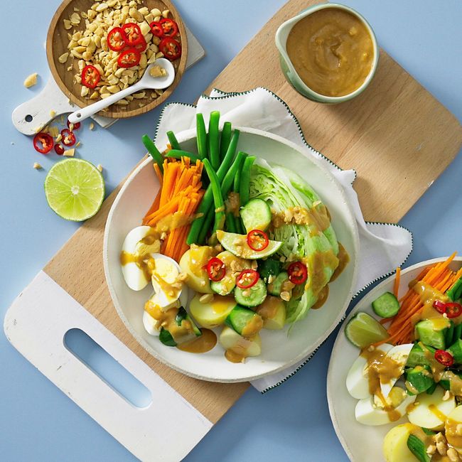 Gado Gado Salad With Peanut Sauce
