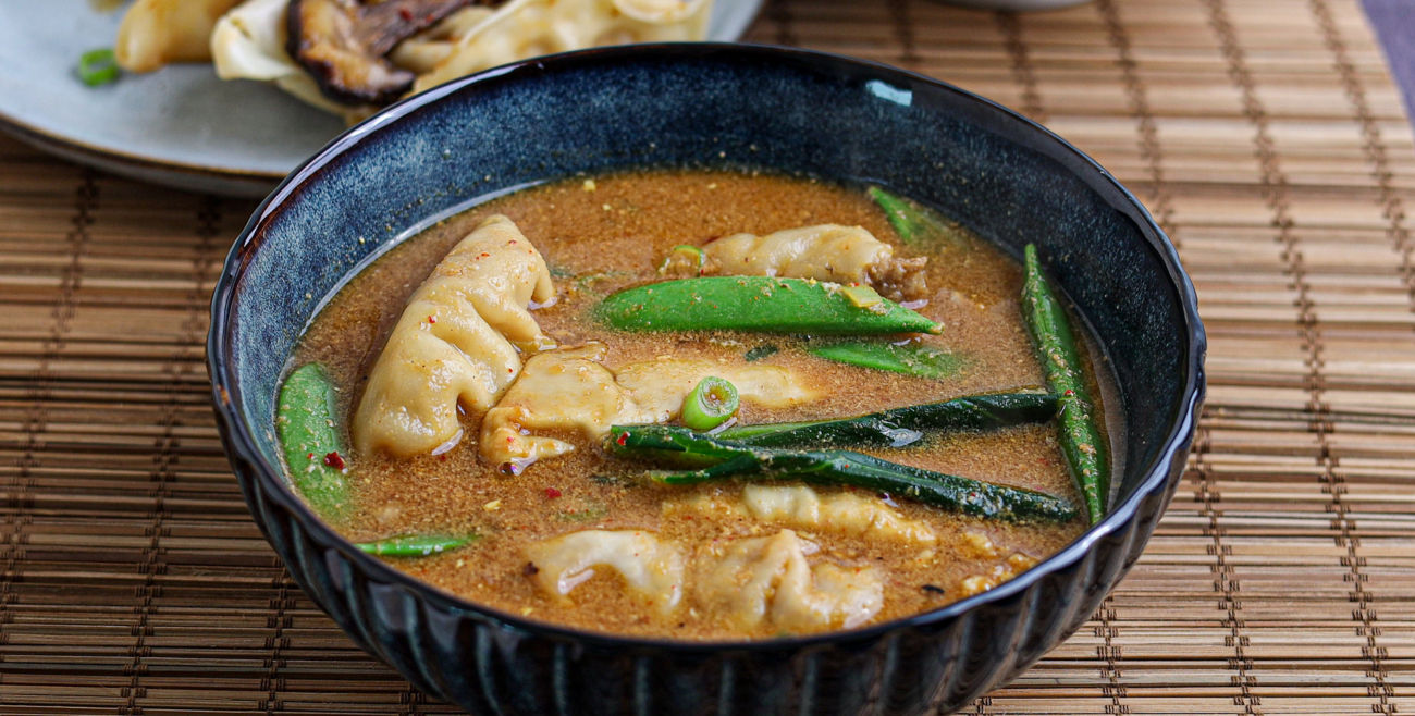 Thai Basil Chicken Wonton Soup