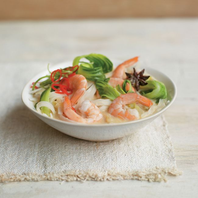 Spiced Prawn, Coconut & Banh Pho Pot