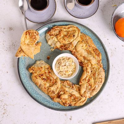 Qaghaq Tal-Ghasel with Almonds