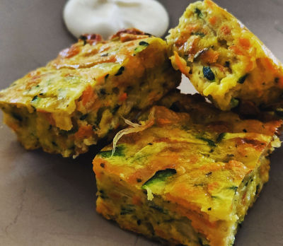 Curried egg and vegetable slice